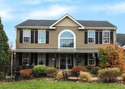 Pre-foreclosure in  WOODHILL DR Gibsonia, PA 15044