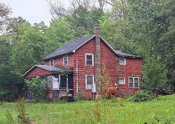 Pre-foreclosure in  MANLEYS LN Williamsport, PA 17702