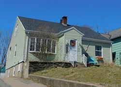 Pre-foreclosure in  PARK AVE Woonsocket, RI 02895