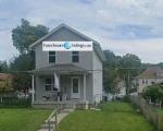 Pre-foreclosure in  4TH AVE Moline, IL 61265