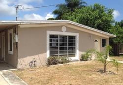 Pre-foreclosure in  NE PRIMA VISTA BLVD Port Saint Lucie, FL 34983