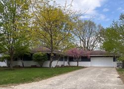 Pre-foreclosure in  AXLINE RD Chatham, IL 62629