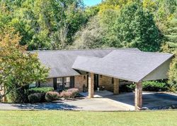 Pre-foreclosure in  MIDDLEWOOD DR Maryville, TN 37803