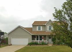 Pre-foreclosure in  MILL STREAM CIR Elyria, OH 44035