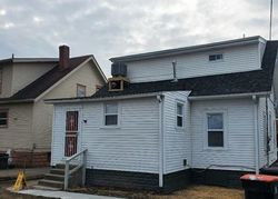 Pre-foreclosure in  S 41ST ST Louisville, KY 40212