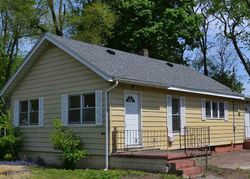 Pre-foreclosure in  PEORIA ST Elkhart, IN 46517