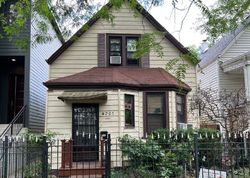 Pre-foreclosure in  N DRAKE AVE Chicago, IL 60618