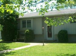 Pre-foreclosure Listing in N 1900 EAST RD HOOPESTON, IL 60942