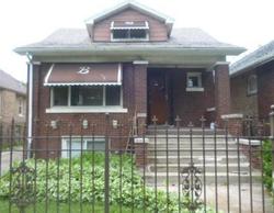 Pre-foreclosure in  N LATROBE AVE Chicago, IL 60651