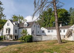 Pre-foreclosure Listing in FARVIEW FARM RD REDDING, CT 06896