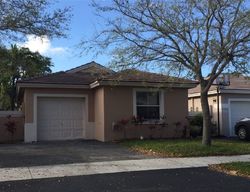 Pre-foreclosure in  SW 70TH PL Fort Lauderdale, FL 33331