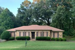 Pre-foreclosure Listing in CALVERT RD FORREST CITY, AR 72335