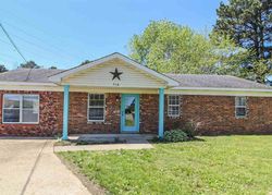 Pre-foreclosure in  BELAIRE CIR Paragould, AR 72450