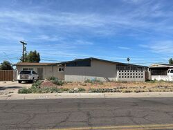 Pre-foreclosure in  W COLTER ST Glendale, AZ 85301