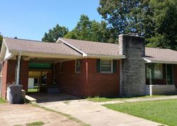 Pre-foreclosure in  RIVERMONT RD Florence, AL 35634