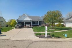  Creekwood Cir, Linden MI