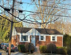 Pre-foreclosure in  SCHUYLKILL RD Rockville, MD 20852