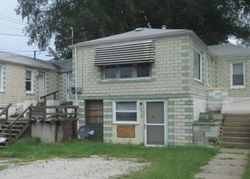 Pre-foreclosure in  N 1ST ST Wood River, IL 62095