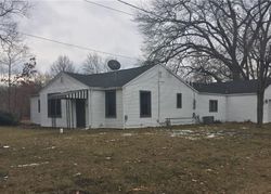 Pre-foreclosure in  S CRISSEY RD Holland, OH 43528