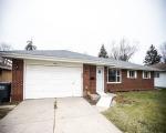 Pre-foreclosure in  W BENALEX DR Toledo, OH 43612