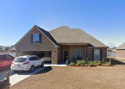 Pre-foreclosure in  CLEMSON WAY Ponchatoula, LA 70454