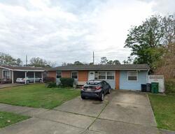 Pre-foreclosure in  FARMINGTON PL Gretna, LA 70056