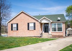 Pre-foreclosure in  BROOK GARDEN PL Louisville, KY 40258