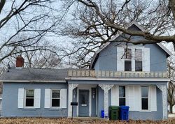 Pre-foreclosure in  N JOHNSON ST Charles City, IA 50616