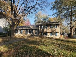 Pre-foreclosure in  34TH PL West Des Moines, IA 50265