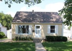 Pre-foreclosure in  SOUTTER AVE SE Cedar Rapids, IA 52403