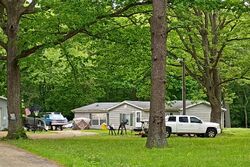 Pre-foreclosure Listing in INDEPENDENCE ST ELKHART, IN 46514