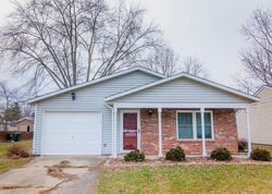 Pre-foreclosure Listing in HOLIDAY DR FORTVILLE, IN 46040