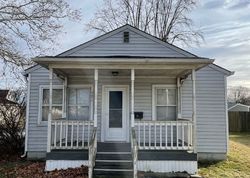 Pre-foreclosure Listing in POWELL ST LEBANON, IN 46052