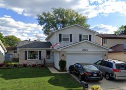 Pre-foreclosure in  RED WING DR Woodridge, IL 60517