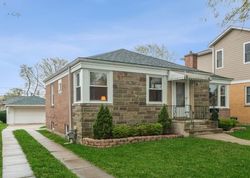 Pre-foreclosure in  HAWTHORNE AVE Westchester, IL 60154