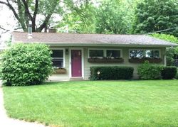 Pre-foreclosure in  KNOLLWOOD DR Dekalb, IL 60115