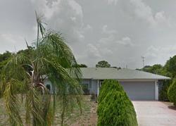 Pre-foreclosure in  MARTINIQUE AVE NE Lake Placid, FL 33852