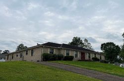 Pre-foreclosure in  DALEVIEW TER Chattanooga, TN 37411