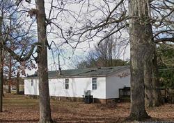 Pre-foreclosure Listing in GALLIMORE DAIRY RD HIGH POINT, NC 27265