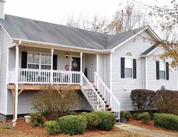 Pre-foreclosure in  BROKEN ARROW LN Winder, GA 30680