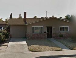 Pre-foreclosure in  OATMAN AVE Sanger, CA 93657