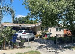 Pre-foreclosure in  E GARRETT AVE Fresno, CA 93706