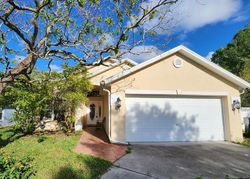 Pre-foreclosure in  TREE SHORE DR Orlando, FL 32825