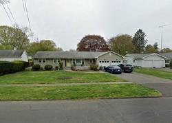 Pre-foreclosure in  CUTSPRING RD Stratford, CT 06614