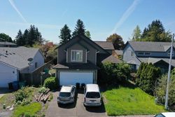 Pre-foreclosure in  NE 12TH ST Vancouver, WA 98684