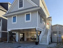 Pre-foreclosure in  FERNWOOD DR Bayville, NJ 08721