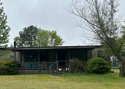 Pre-foreclosure in  SOUTHSIDE RD Bee Branch, AR 72013