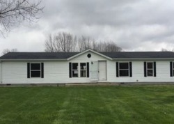 Pre-foreclosure Listing in S TOMAHAWK TRL MARKLEVILLE, IN 46056