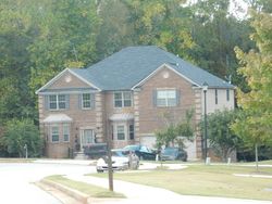 Pre-foreclosure in  LUKE CV Hampton, GA 30228