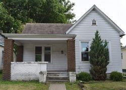 Pre-foreclosure in  W CHENERY ST Springfield, IL 62704